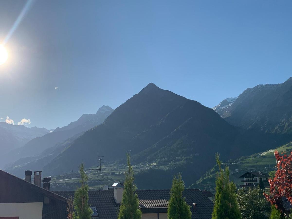Moar Am Ort Apartamento Schenna Exterior foto